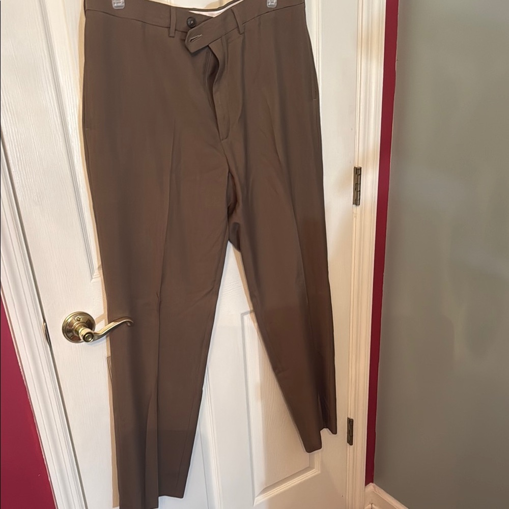Haggar Brown Dress Pants Smooth Flat-Front Design
